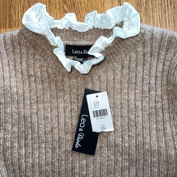 Sweater - Picture 3 of 4